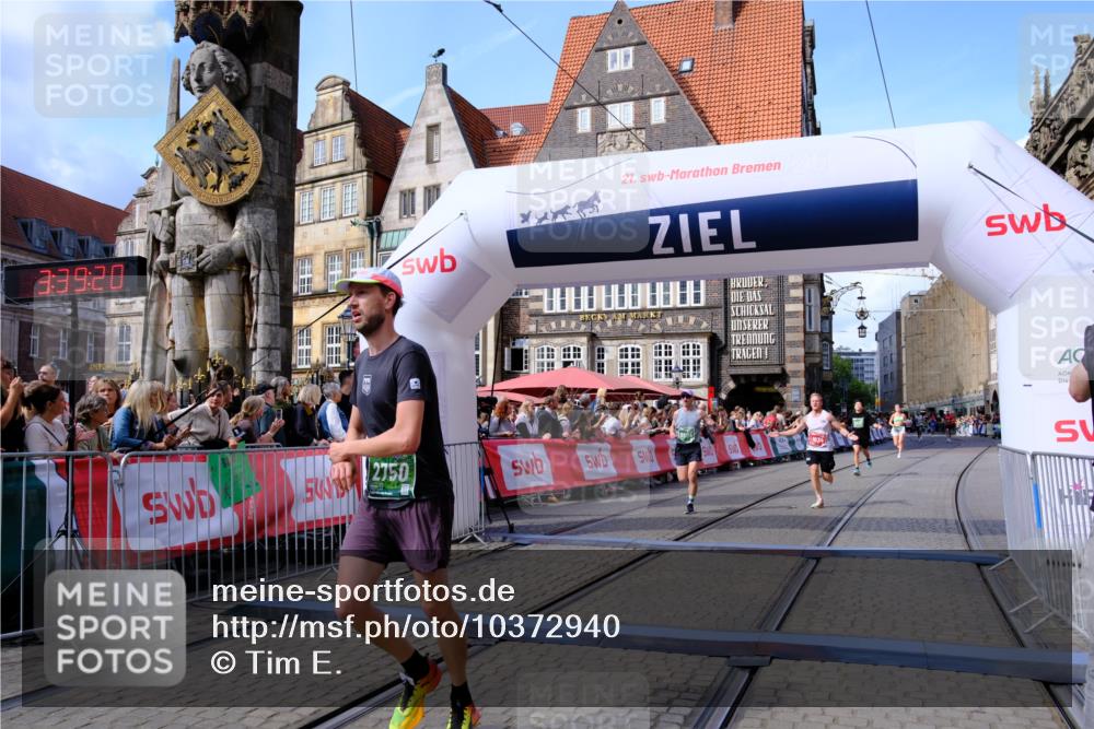 13.09.2026 - 21. swb-Marathon Bremen Tim E. http://msf.ph/oto/10372940 13.09.2026 13:10:09 Ziel 195, 538, 567, 1723, 1975, 2750, 4781, 5627, 8835, 9241, 9277, 9804 meine-sportfotos.de
