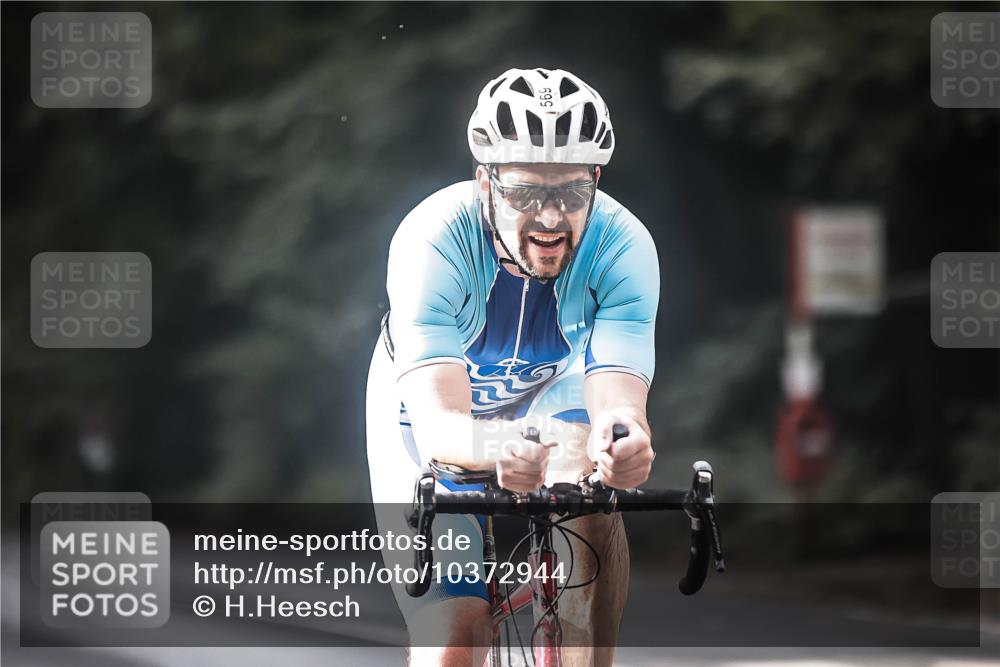 13.09.2026 - Stadtparktriathlon H.Heesch http://msf.ph/oto/10372944 13.09.2026 10:52:37 Radfahren 412, 454, 479, 502, 518, 569, 584 meine-sportfotos.de