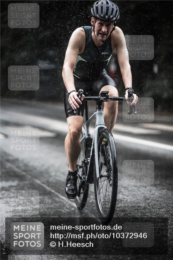 13.09.2026 - Stadtparktriathlon H.Heesch http://msf.ph/oto/10372946 13.09.2026 12:08:43 Radfahren 835, 907 meine-sportfotos.de