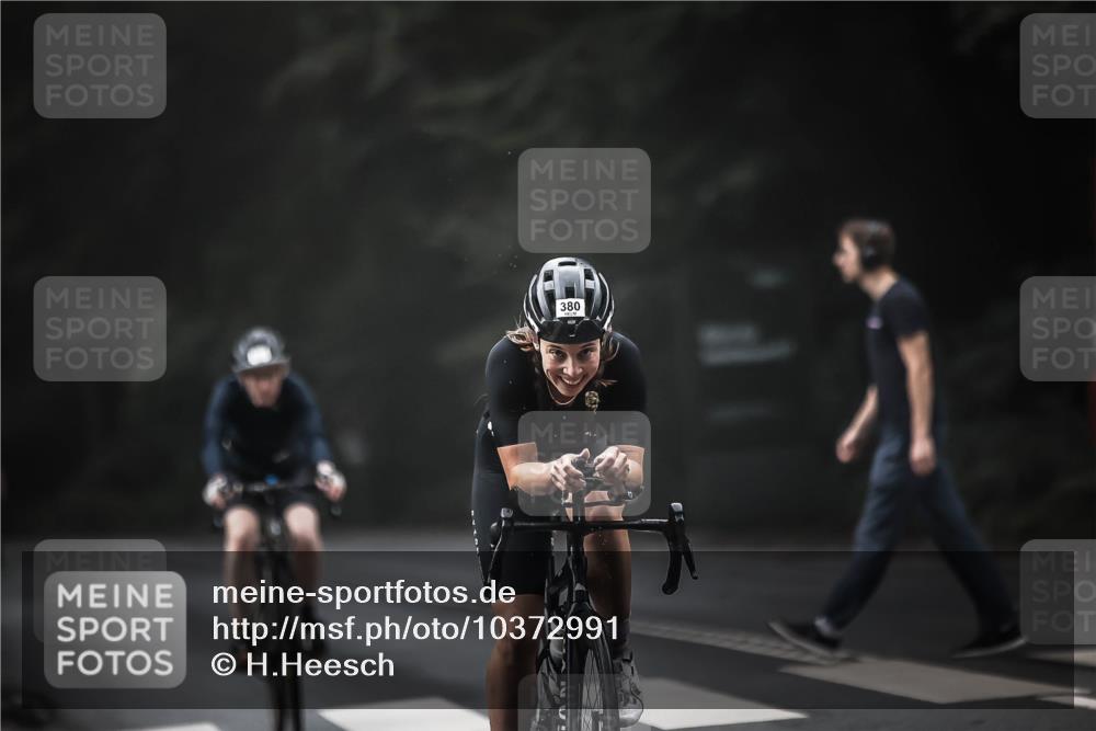 13.09.2026 - Stadtparktriathlon H.Heesch http://msf.ph/oto/10372991 13.09.2026 10:22:51 Radfahren 217, 339, 380, 387, 431, 442 meine-sportfotos.de