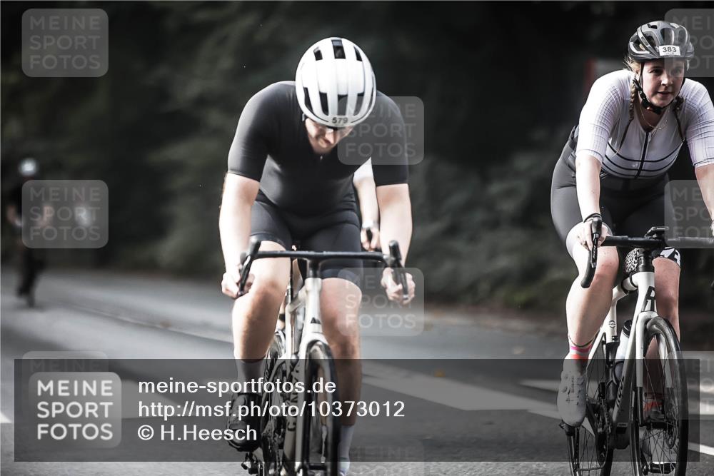 13.09.2026 - Stadtparktriathlon H.Heesch http://msf.ph/oto/10373012 13.09.2026 10:52:45 Radfahren 347, 383, 416, 529, 550, 579 meine-sportfotos.de