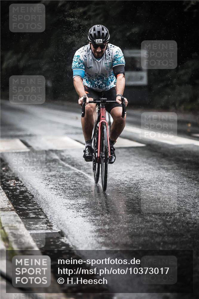 13.09.2026 - Stadtparktriathlon H.Heesch http://msf.ph/oto/10373017 13.09.2026 12:09:01 Radfahren 863, 939 meine-sportfotos.de