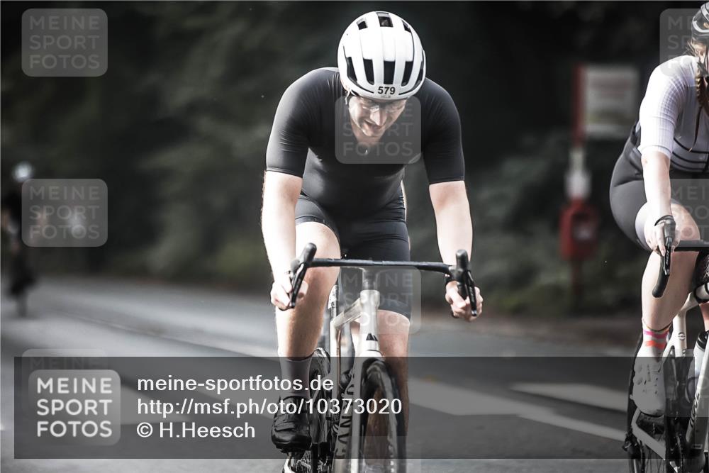 13.09.2026 - Stadtparktriathlon H.Heesch http://msf.ph/oto/10373020 13.09.2026 10:52:45 Radfahren 347, 383, 416, 529, 550, 579 meine-sportfotos.de