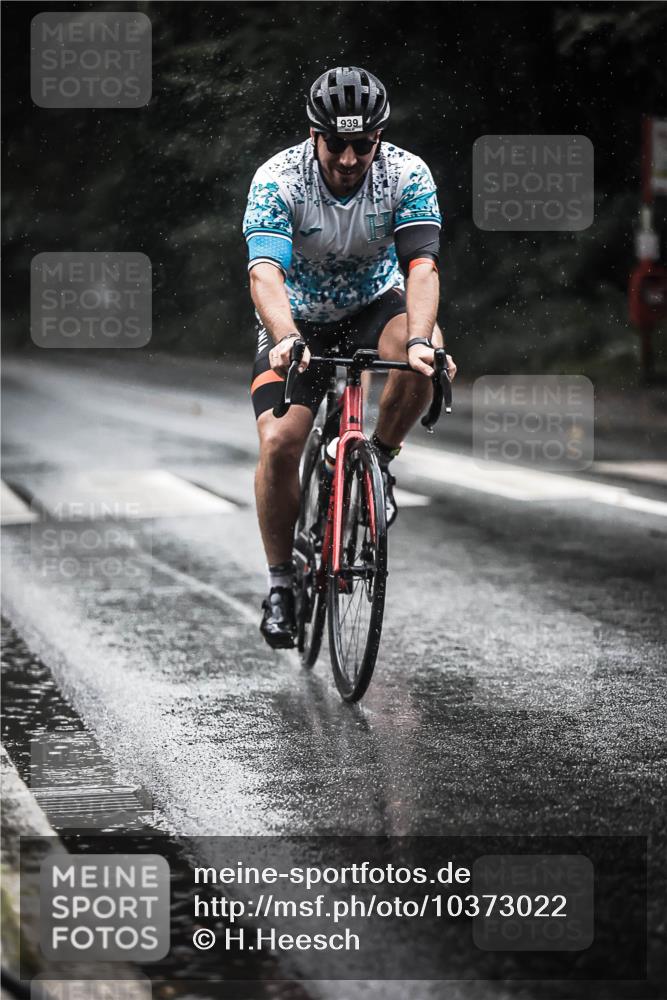 13.09.2026 - Stadtparktriathlon H.Heesch http://msf.ph/oto/10373022 13.09.2026 12:09:01 Radfahren 863, 939 meine-sportfotos.de