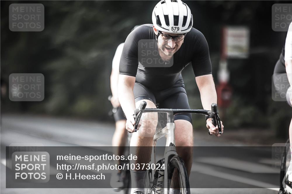 13.09.2026 - Stadtparktriathlon H.Heesch http://msf.ph/oto/10373024 13.09.2026 10:52:45 Radfahren 347, 383, 416, 529, 550, 579 meine-sportfotos.de