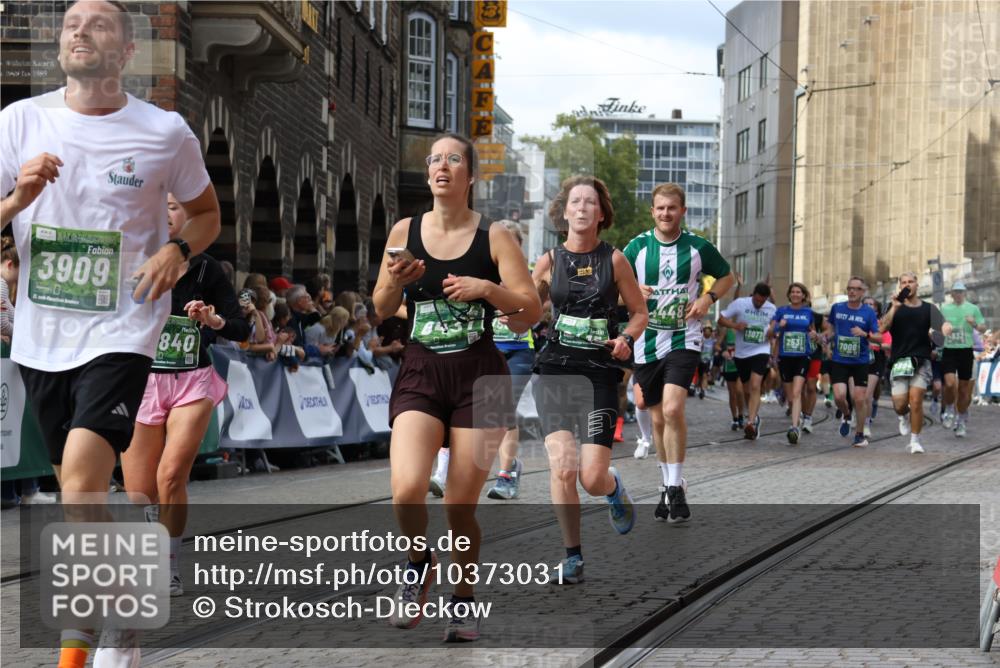 13.09.2026 - 21. swb-Marathon Bremen Strokosch-Dieckow http://msf.ph/oto/10373031 13.09.2026 13:37:01 Ziel 164, 551, 813, 843, 1936, 2467, 2673, 2731, 2819, 2823, 3067, 3541, 3585, 3635, 3815, 3874, 3998, 4006, 4050, 4182, 4216, 4304, 4335, 4414, 4676, 4892, 5061, 5447, 5656, 5781, 5823, 6050, 6280, 6340, 6516, 6527, 6568, 6966, 7039, 7229, 7237, 7249, 7344, 7640, 7656, 7765, 7808, 8498, 8685, 8723, 8790, 9658, 9776, 9807, 10068, 10070, 950, 1180, 1854, 1991, 2531, 3333, 3732, 3894, 4448, 4932, 4947, 5547, 5577, 6046, 6629, 6904, 6947, 6961, 7006, 7937, 8268, 9701 meine-sportfotos.de
