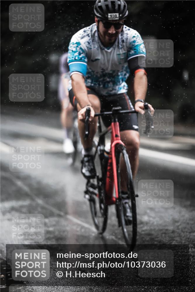 13.09.2026 - Stadtparktriathlon H.Heesch http://msf.ph/oto/10373036 13.09.2026 12:09:01 Radfahren 863, 939 meine-sportfotos.de