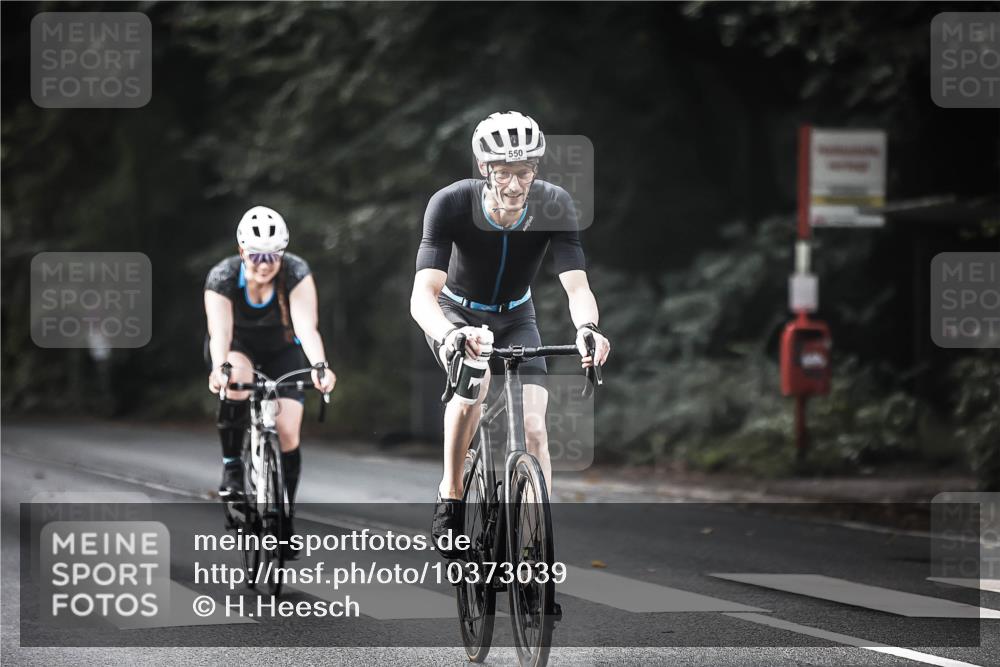 13.09.2026 - Stadtparktriathlon H.Heesch http://msf.ph/oto/10373039 13.09.2026 10:52:48 Radfahren 347, 354, 383, 416, 529, 543, 550, 579 meine-sportfotos.de
