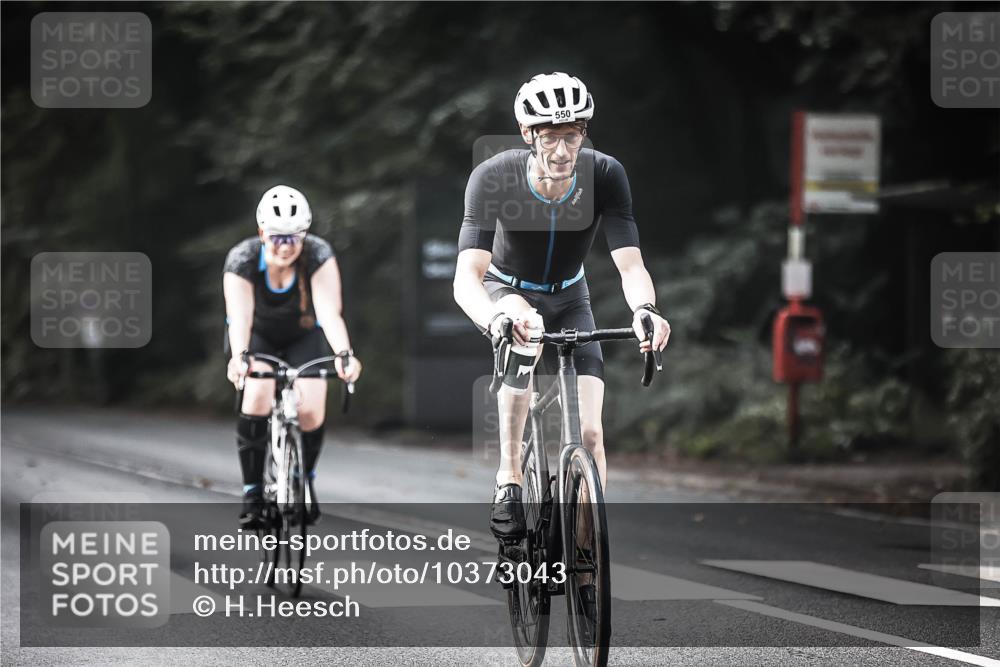13.09.2026 - Stadtparktriathlon H.Heesch http://msf.ph/oto/10373043 13.09.2026 10:52:48 Radfahren 347, 354, 383, 416, 529, 543, 550, 579 meine-sportfotos.de