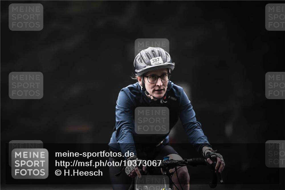 13.09.2026 - Stadtparktriathlon H.Heesch http://msf.ph/oto/10373067 13.09.2026 10:22:53 Radfahren 314, 339, 380, 387, 431 meine-sportfotos.de
