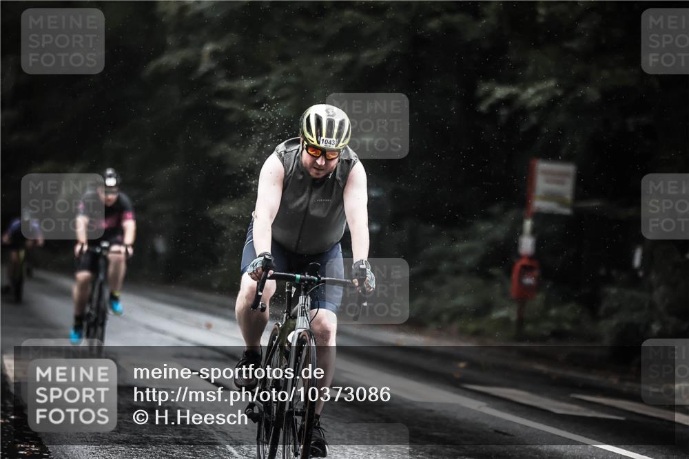 13.09.2026 - Stadtparktriathlon H.Heesch http://msf.ph/oto/10373086 13.09.2026 12:09:10 Radfahren 852, 1000, 1043 meine-sportfotos.de