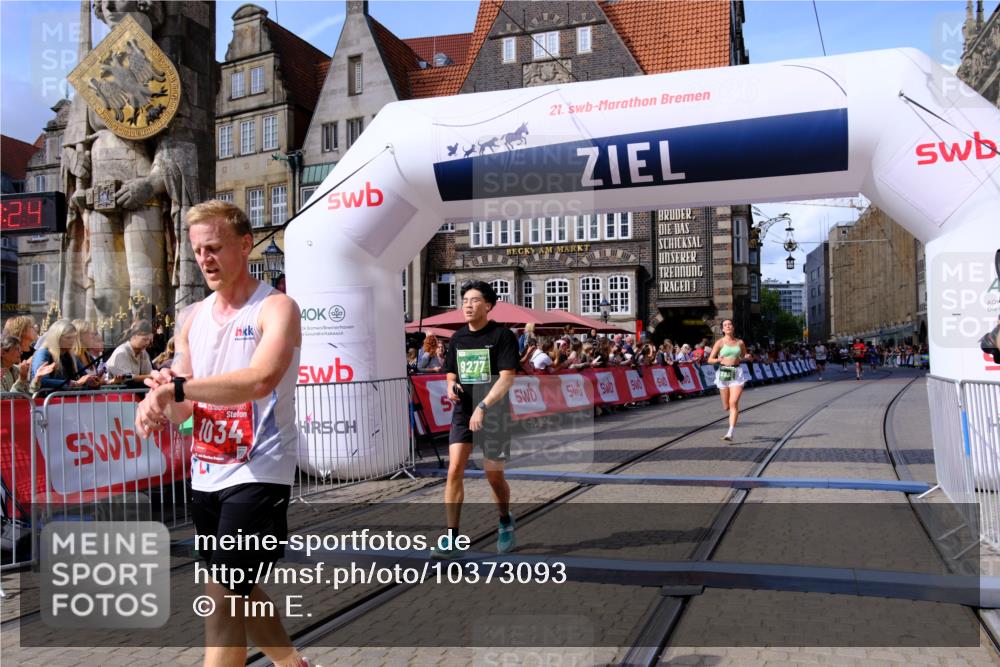 13.09.2026 - 21. swb-Marathon Bremen Tim E. http://msf.ph/oto/10373093 13.09.2026 13:10:13 Ziel 538, 567, 623, 1723, 1975, 2020, 2750, 4781, 5627, 8835, 9277, 9804, 9817 meine-sportfotos.de