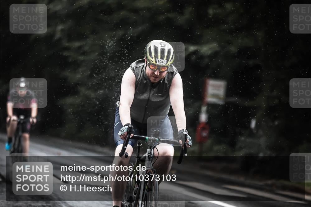 13.09.2026 - Stadtparktriathlon H.Heesch http://msf.ph/oto/10373103 13.09.2026 12:09:11 Radfahren 852, 1000, 1043 meine-sportfotos.de