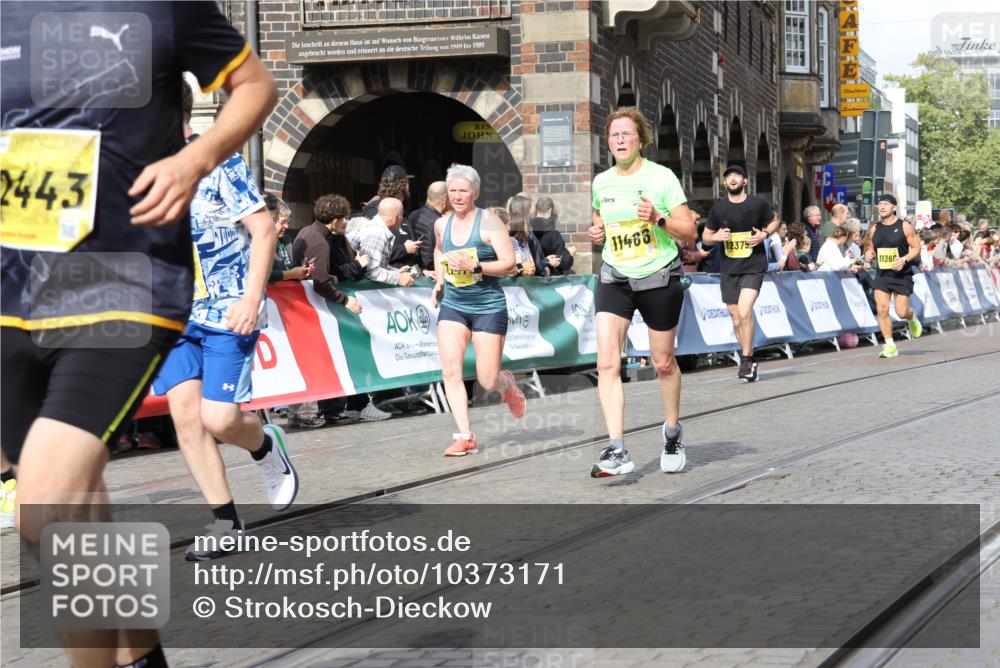 13.09.2026 - 21. swb-Marathon Bremen Strokosch-Dieckow http://msf.ph/oto/10373171 13.09.2026 11:01:54 Ziel 10181, 10251, 10332, 10497, 10560, 10647, 10648, 11075, 11150, 11305, 11324, 11459, 11467, 11550, 11551, 11666, 11668, 11747, 11788, 11798, 11969, 11970, 11985, 11986, 12047, 12062, 10257, 10473, 10500, 10617, 10803, 10817, 10924, 11268, 11436, 11811, 12016, 12095, 12145, 12360, 12437, 12506 meine-sportfotos.de