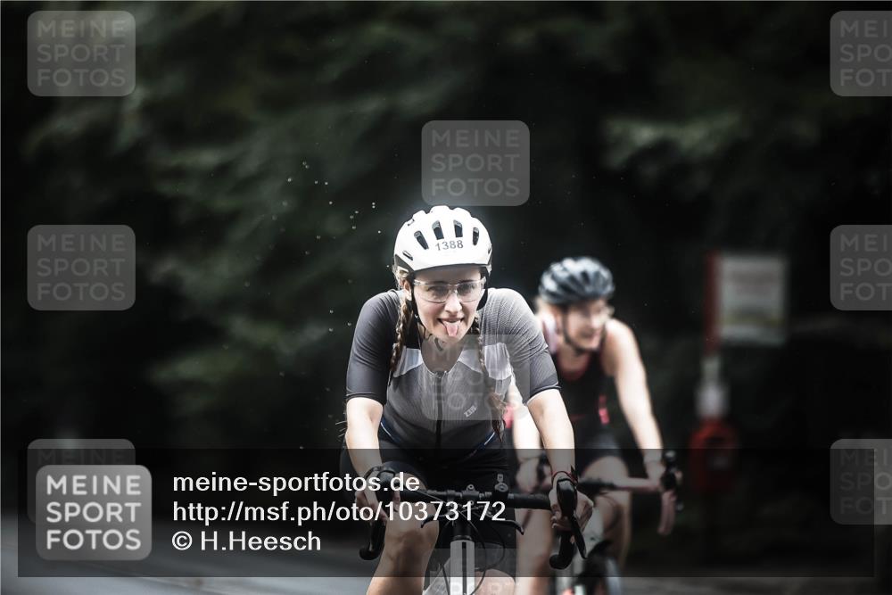 13.09.2026 - Stadtparktriathlon H.Heesch http://msf.ph/oto/10373172 13.09.2026 13:28:29 Radfahren 1369, 1373, 1377, 1388, 1407, 1414, 1420, 1425, 1444, 1461, 1464, 1482, 1506, 1514, 1519 meine-sportfotos.de
