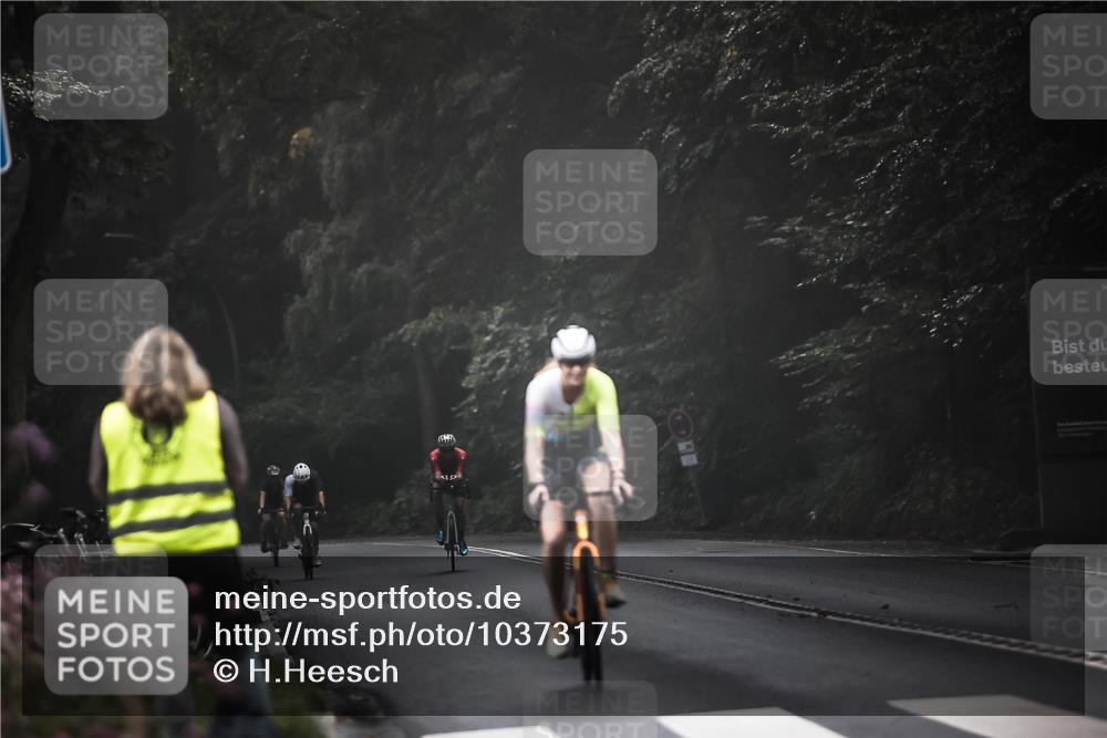 13.09.2026 - Stadtparktriathlon H.Heesch http://msf.ph/oto/10373175 13.09.2026 10:23:05 Radfahren 216, 231, 314, 362 meine-sportfotos.de
