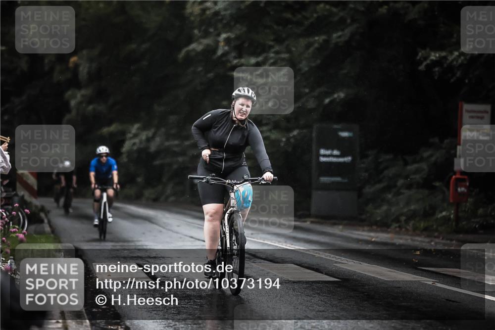 13.09.2026 - Stadtparktriathlon H.Heesch http://msf.ph/oto/10373194 13.09.2026 12:09:22 Radfahren 794, 935, 945, 1039 meine-sportfotos.de