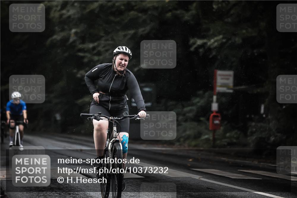 13.09.2026 - Stadtparktriathlon H.Heesch http://msf.ph/oto/10373232 13.09.2026 12:09:22 Radfahren 794, 935, 945, 1039 meine-sportfotos.de