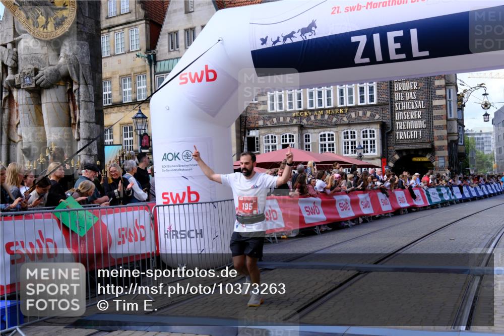 13.09.2026 - 21. swb-Marathon Bremen Tim E. http://msf.ph/oto/10373263 13.09.2026 13:10:30 Ziel 623, 957, 2020, 3959, 5532, 8064, 8709, 9817 meine-sportfotos.de