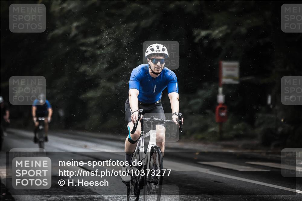 13.09.2026 - Stadtparktriathlon H.Heesch http://msf.ph/oto/10373277 13.09.2026 12:09:25 Radfahren 794, 841, 935, 945, 1039 meine-sportfotos.de