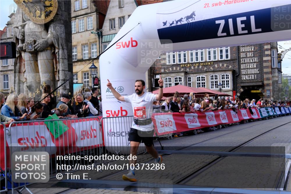 13.09.2026 - 21. swb-Marathon Bremen Tim E. http://msf.ph/oto/10373286 13.09.2026 13:10:30 Ziel 623, 957, 2020, 3959, 5532, 8064, 8709, 9817 meine-sportfotos.de