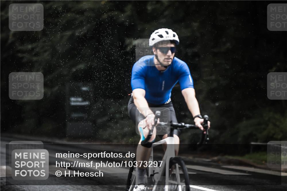 13.09.2026 - Stadtparktriathlon H.Heesch http://msf.ph/oto/10373297 13.09.2026 12:09:25 Radfahren 794, 841, 935, 945, 1039 meine-sportfotos.de
