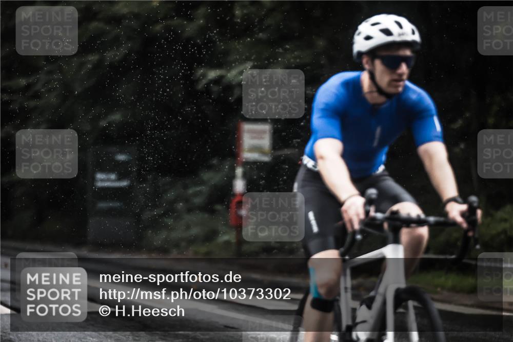 13.09.2026 - Stadtparktriathlon H.Heesch http://msf.ph/oto/10373302 13.09.2026 12:09:25 Radfahren 794, 841, 935, 945, 1039 meine-sportfotos.de