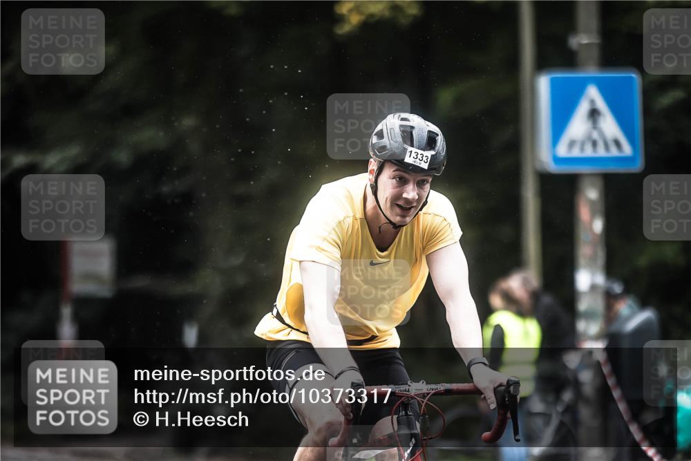 13.09.2026 - Stadtparktriathlon H.Heesch http://msf.ph/oto/10373317 13.09.2026 13:28:38 Radfahren 1333, 1377, 1402, 1414, 1444, 1461, 1506, 1514 meine-sportfotos.de