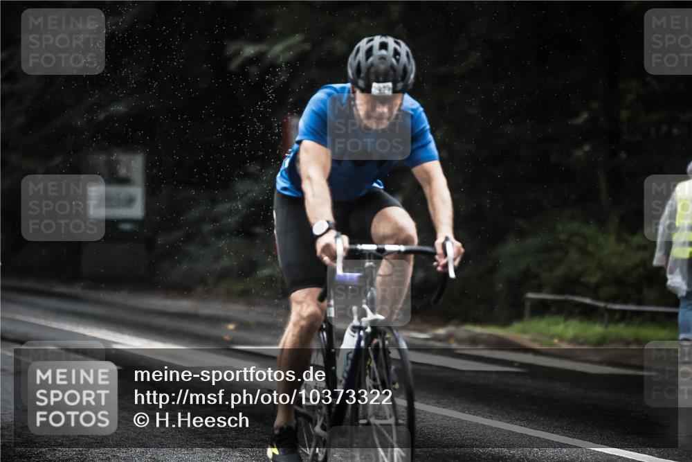 13.09.2026 - Stadtparktriathlon H.Heesch http://msf.ph/oto/10373322 13.09.2026 12:09:27 Radfahren 794, 841, 935, 945, 1039 meine-sportfotos.de