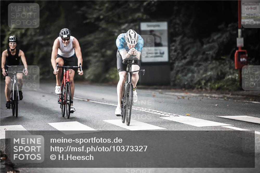 13.09.2026 - Stadtparktriathlon H.Heesch http://msf.ph/oto/10373327 13.09.2026 10:53:05 Radfahren 403, 405, 449, 484, 504, 553, 691 meine-sportfotos.de