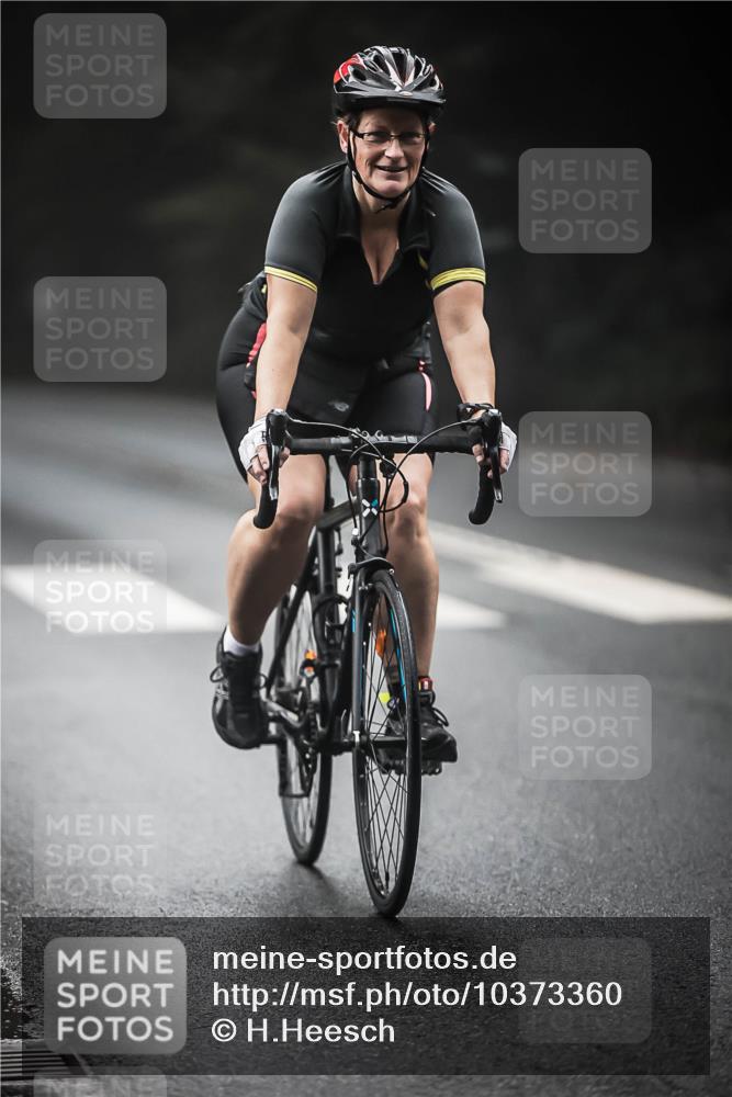 13.09.2026 - Stadtparktriathlon H.Heesch http://msf.ph/oto/10373360 13.09.2026 10:23:16 Radfahren 216, 219, 407, 456 meine-sportfotos.de