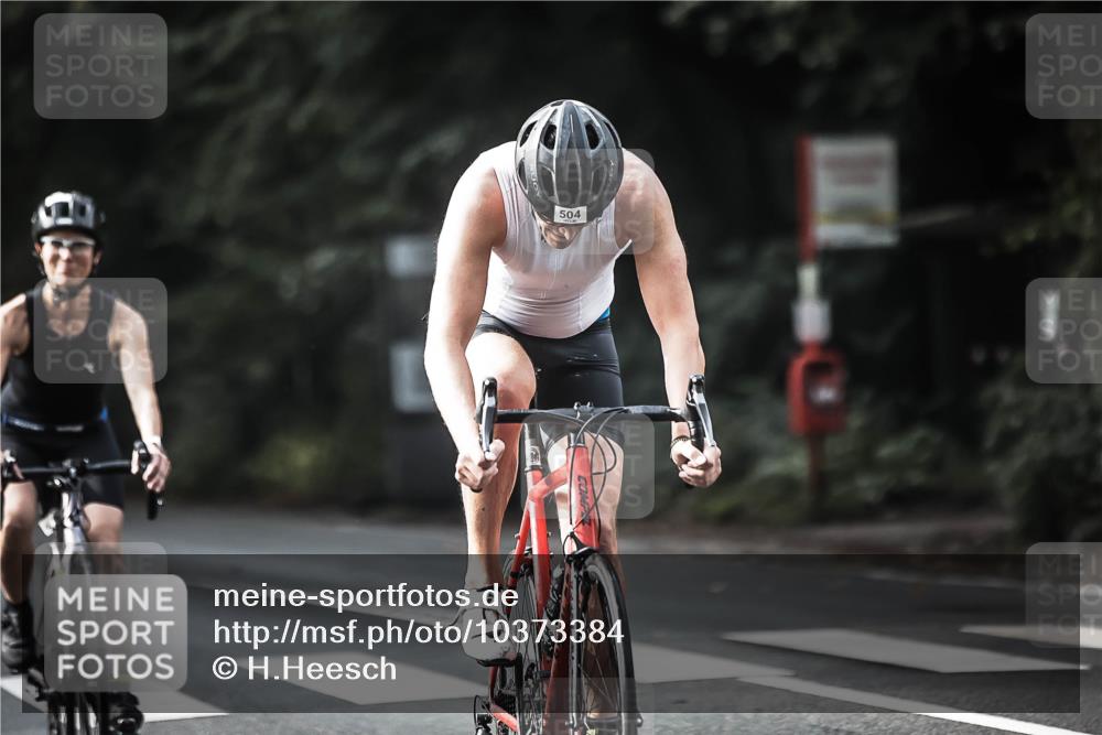 13.09.2026 - Stadtparktriathlon H.Heesch http://msf.ph/oto/10373384 13.09.2026 10:53:07 Radfahren 403, 405, 484, 504, 691 meine-sportfotos.de