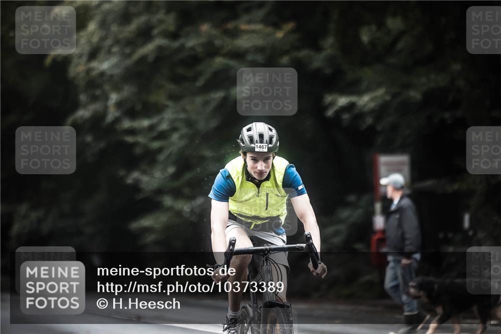 13.09.2026 - Stadtparktriathlon H.Heesch http://msf.ph/oto/10373389 13.09.2026 13:28:54 Radfahren 1467 meine-sportfotos.de