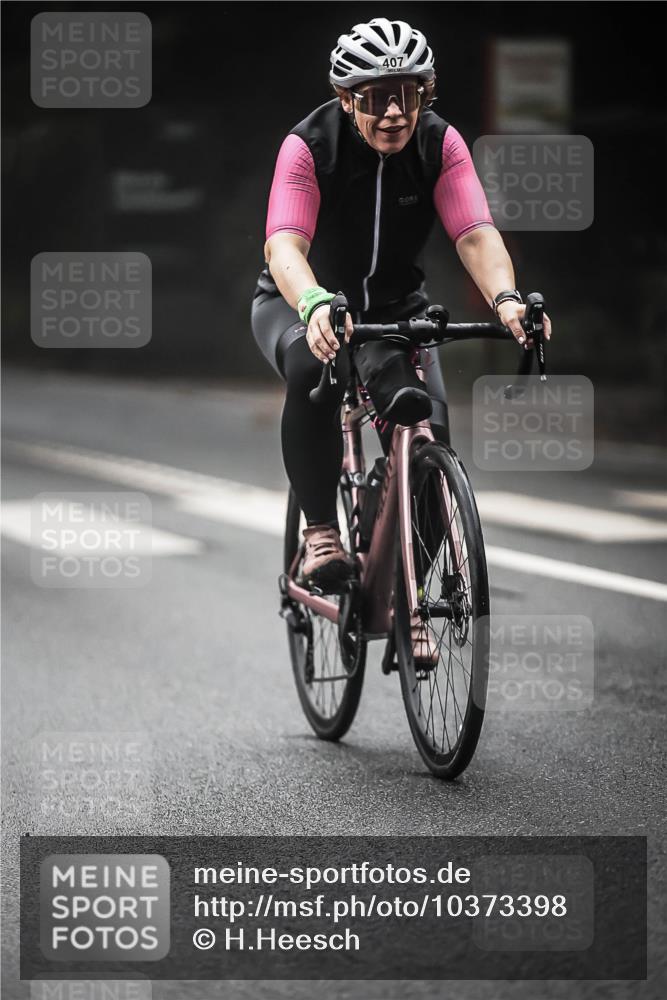 13.09.2026 - Stadtparktriathlon H.Heesch http://msf.ph/oto/10373398 13.09.2026 10:23:19 Radfahren 230, 341, 407, 456 meine-sportfotos.de