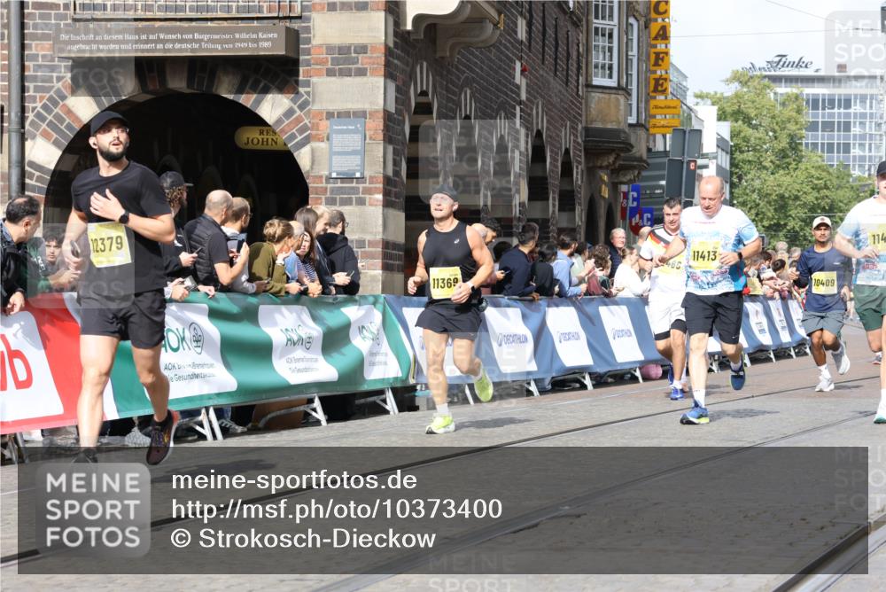 13.09.2026 - 21. swb-Marathon Bremen Strokosch-Dieckow http://msf.ph/oto/10373400 13.09.2026 11:01:57 Ziel 10181, 10251, 10332, 10497, 10560, 11075, 11150, 11305, 11324, 11467, 11479, 11486, 11550, 11551, 11666, 11668, 11747, 11788, 11798, 11985, 11986, 12047, 10257, 10473, 10500, 10617, 10636, 10803, 10924, 11436, 11576, 11811, 12016, 12094, 12134, 12135, 12145, 12360, 12437, 12506 meine-sportfotos.de