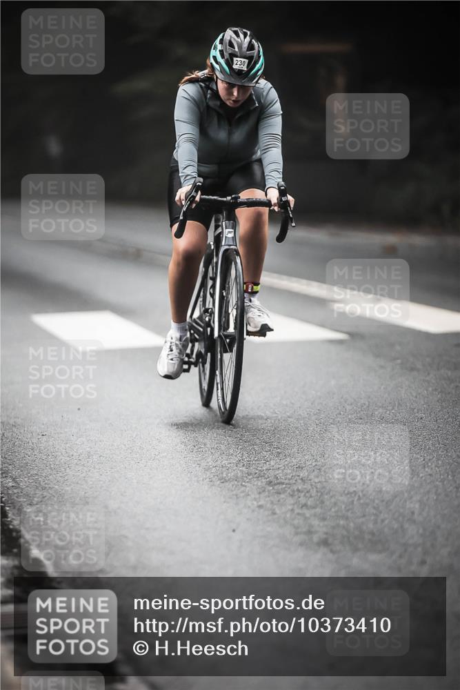 13.09.2026 - Stadtparktriathlon H.Heesch http://msf.ph/oto/10373410 13.09.2026 10:23:24 Radfahren 230, 341, 407 meine-sportfotos.de