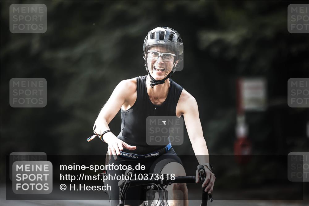 13.09.2026 - Stadtparktriathlon H.Heesch http://msf.ph/oto/10373418 13.09.2026 10:53:08 Radfahren 403, 405, 484, 504, 691 meine-sportfotos.de