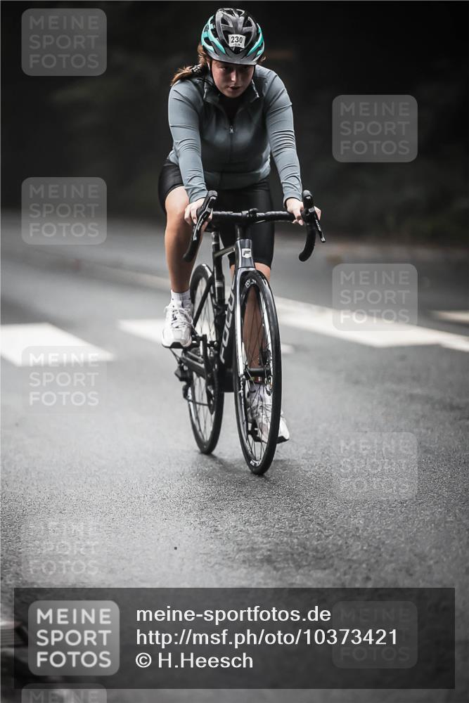 13.09.2026 - Stadtparktriathlon H.Heesch http://msf.ph/oto/10373421 13.09.2026 10:23:24 Radfahren 230, 341, 407 meine-sportfotos.de