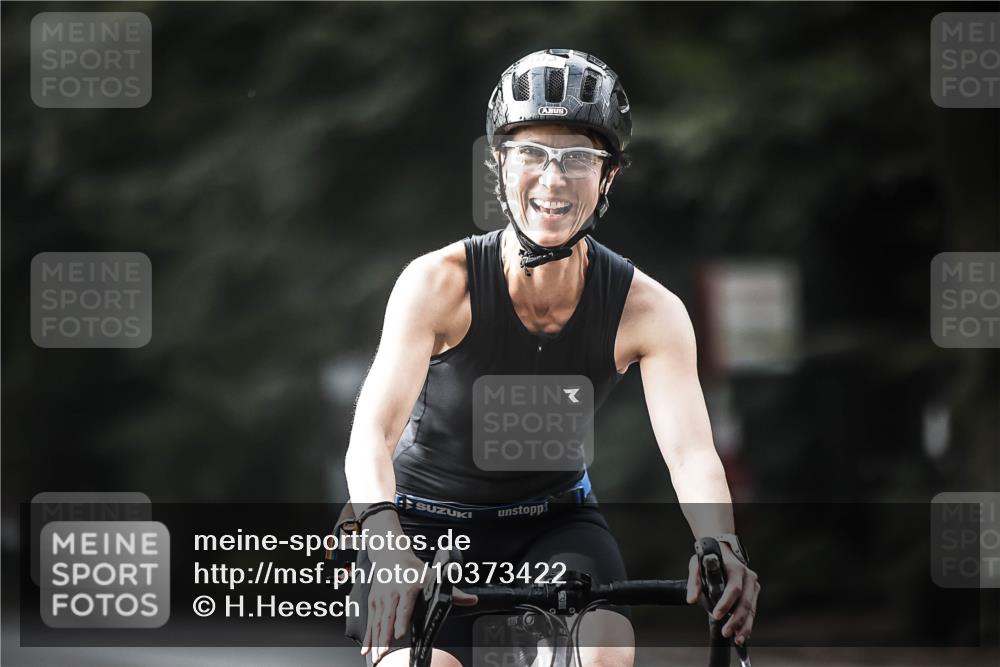 13.09.2026 - Stadtparktriathlon H.Heesch http://msf.ph/oto/10373422 13.09.2026 10:53:08 Radfahren 403, 405, 484, 504, 691 meine-sportfotos.de