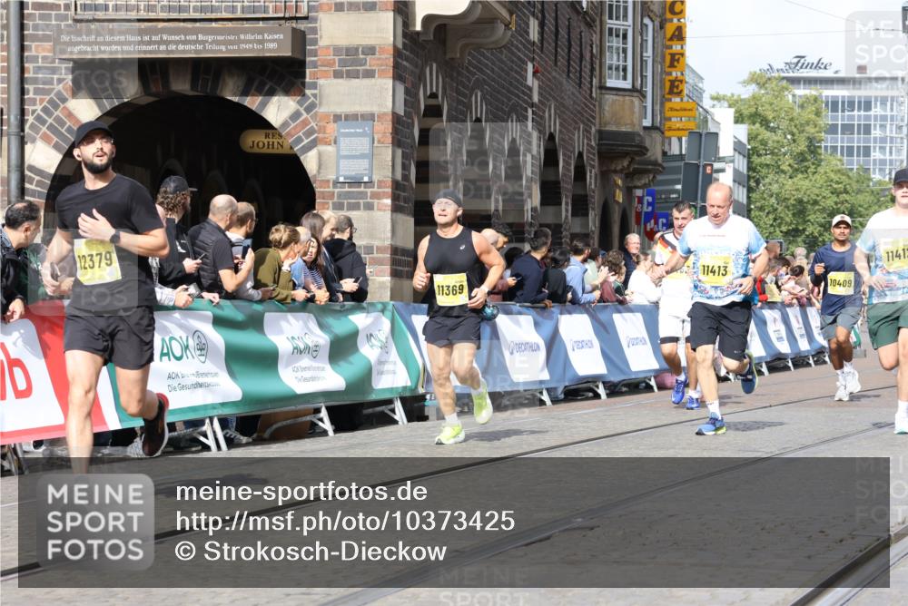13.09.2026 - 21. swb-Marathon Bremen Strokosch-Dieckow http://msf.ph/oto/10373425 13.09.2026 11:01:57 Ziel 10181, 10251, 10332, 10497, 10560, 11075, 11150, 11305, 11324, 11467, 11479, 11486, 11550, 11551, 11666, 11668, 11747, 11788, 11798, 11985, 11986, 12047, 10257, 10473, 10500, 10617, 10636, 10803, 10924, 11436, 11576, 11811, 12016, 12094, 12134, 12135, 12145, 12360, 12437, 12506 meine-sportfotos.de