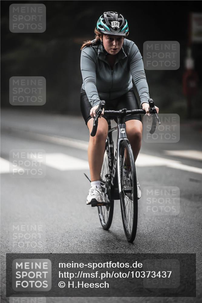 13.09.2026 - Stadtparktriathlon H.Heesch http://msf.ph/oto/10373437 13.09.2026 10:23:24 Radfahren 230, 341, 407 meine-sportfotos.de