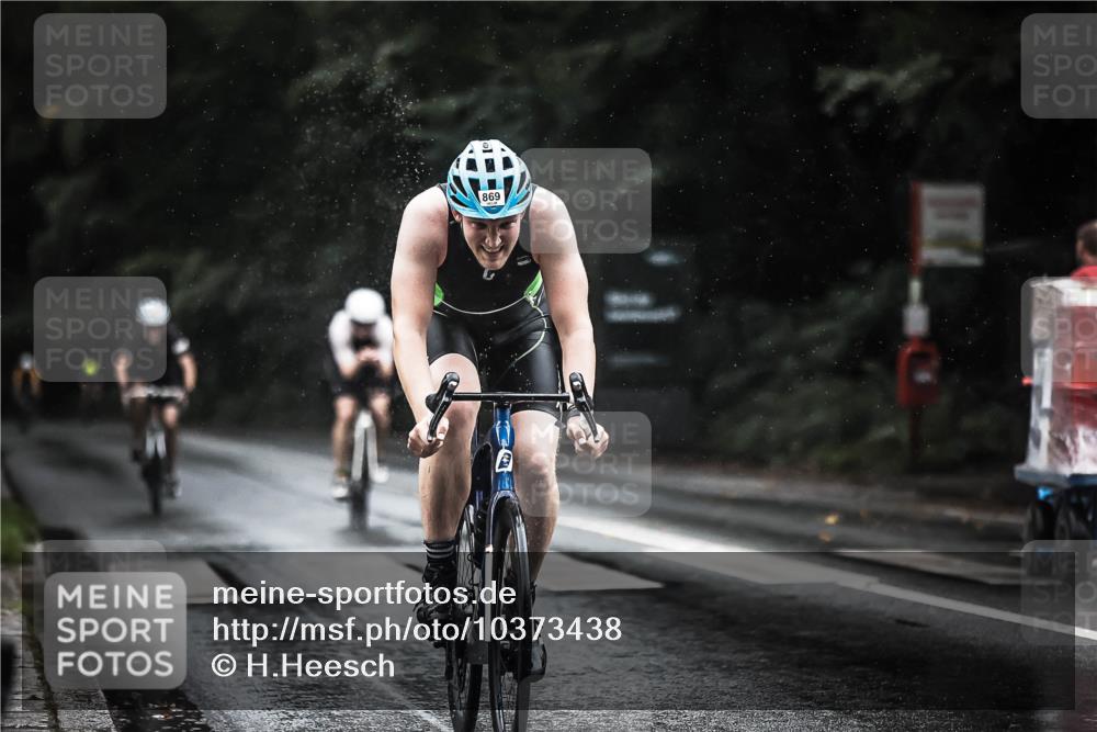 13.09.2026 - Stadtparktriathlon H.Heesch http://msf.ph/oto/10373438 13.09.2026 12:09:39 Radfahren 869, 928, 997, 1059 meine-sportfotos.de