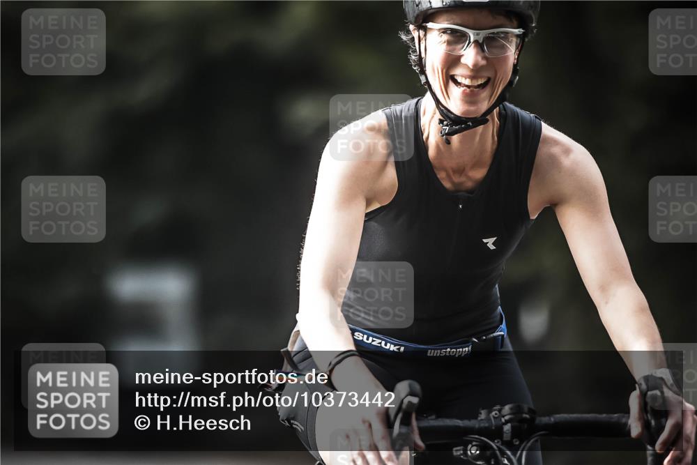 13.09.2026 - Stadtparktriathlon H.Heesch http://msf.ph/oto/10373442 13.09.2026 10:53:08 Radfahren 403, 405, 484, 504, 691 meine-sportfotos.de