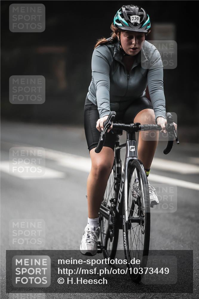 13.09.2026 - Stadtparktriathlon H.Heesch http://msf.ph/oto/10373449 13.09.2026 10:23:24 Radfahren 230, 341, 407 meine-sportfotos.de