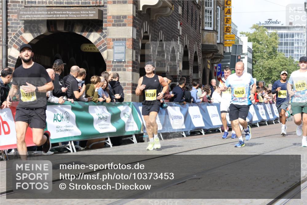 13.09.2026 - 21. swb-Marathon Bremen Strokosch-Dieckow http://msf.ph/oto/10373453 13.09.2026 11:01:57 Ziel 10181, 10251, 10332, 10497, 10560, 11075, 11150, 11305, 11324, 11467, 11479, 11486, 11550, 11551, 11666, 11668, 11747, 11788, 11798, 11985, 11986, 12047, 10257, 10473, 10500, 10617, 10636, 10803, 10924, 11436, 11576, 11811, 12016, 12094, 12134, 12135, 12145, 12360, 12437, 12506 meine-sportfotos.de
