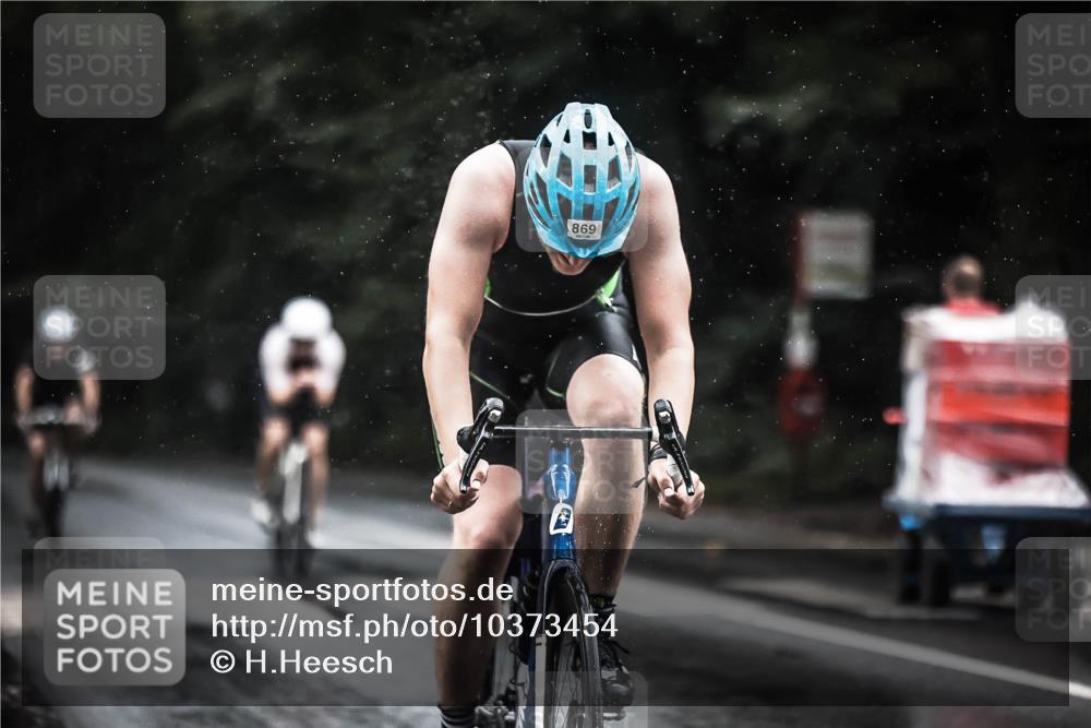 13.09.2026 - Stadtparktriathlon H.Heesch http://msf.ph/oto/10373454 13.09.2026 12:09:40 Radfahren 869, 928, 997, 1059 meine-sportfotos.de