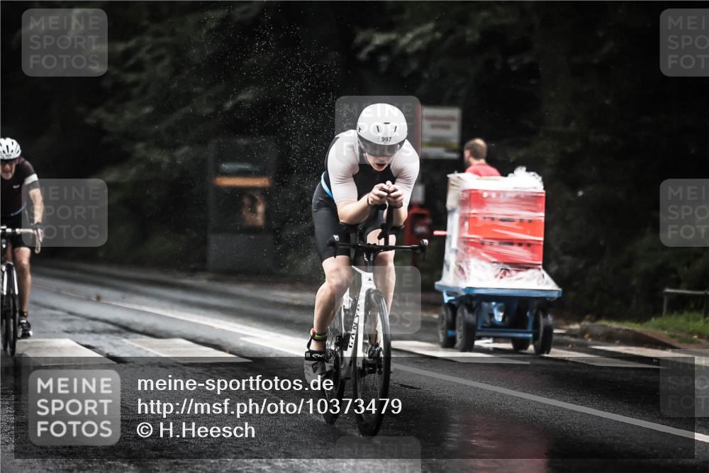 13.09.2026 - Stadtparktriathlon H.Heesch http://msf.ph/oto/10373479 13.09.2026 12:09:41 Radfahren 869, 928, 997, 1059 meine-sportfotos.de