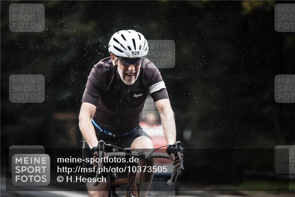 13.09.2026 - Stadtparktriathlon H.Heesch http://msf.ph/oto/10373505 13.09.2026 12:09:43 Radfahren 869, 928, 977, 997, 1059 meine-sportfotos.de