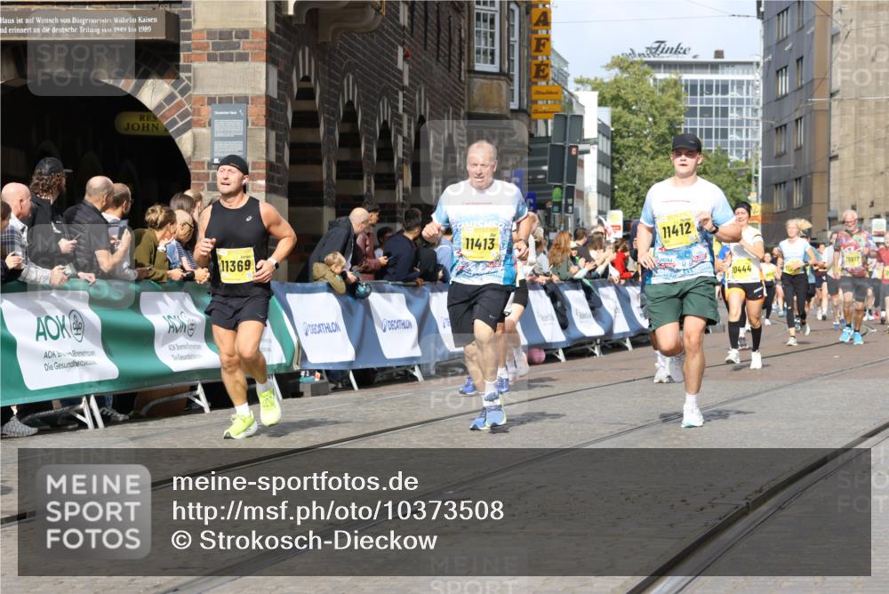 13.09.2026 - 21. swb-Marathon Bremen Strokosch-Dieckow http://msf.ph/oto/10373508 13.09.2026 11:01:58 Ziel 10181, 10251, 10332, 10497, 10560, 11075, 11150, 11305, 11324, 11467, 11479, 11486, 11550, 11551, 11666, 11668, 11747, 11788, 11798, 11985, 11986, 12047, 10439, 10473, 10500, 10617, 10636, 10803, 10924, 11249, 11576, 11811, 12016, 12042, 12094, 12134, 12135, 12145, 12360, 12437, 12506 meine-sportfotos.de