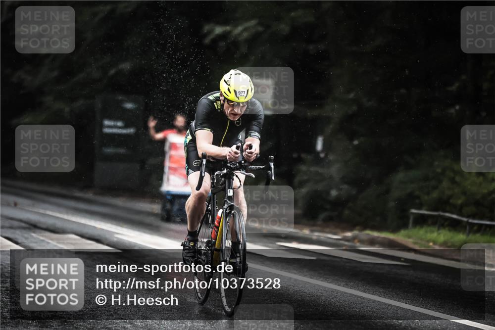 13.09.2026 - Stadtparktriathlon H.Heesch http://msf.ph/oto/10373528 13.09.2026 12:09:49 Radfahren 871, 952, 977, 990, 995, 1027 meine-sportfotos.de